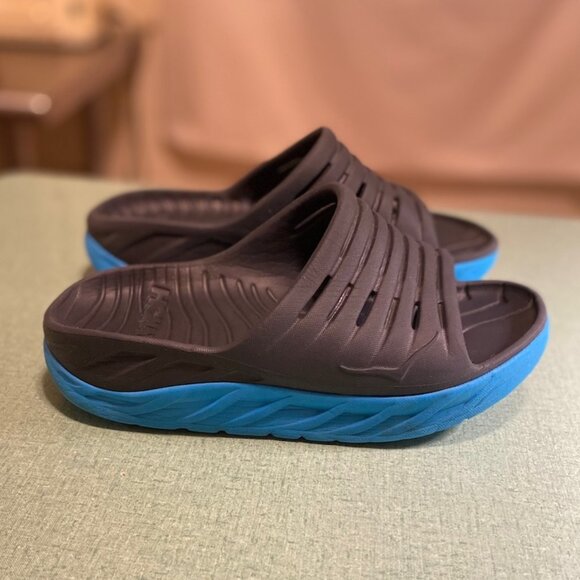 Hoka Recovery Slides, Women's Size 6 - Picture 3 of 10